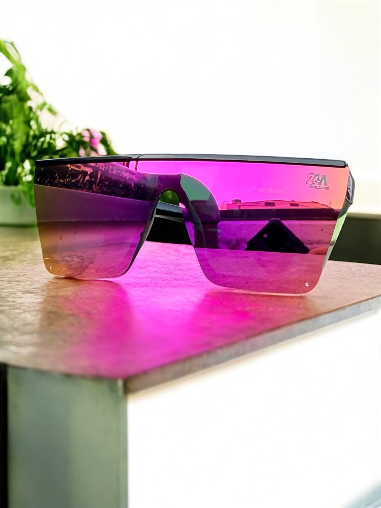2M SHADES